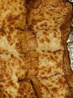 Perfectly cooked garlic cheese bread