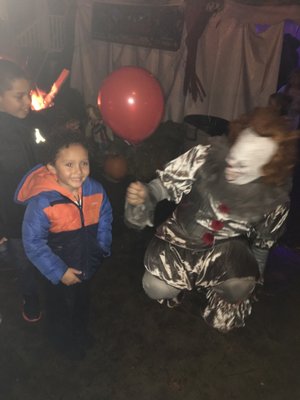 Ashton, pennywise! Pennywise, Ashton!