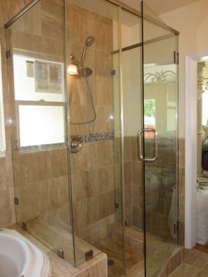 frameless shower door, with 1/2 clear temper glass installed.