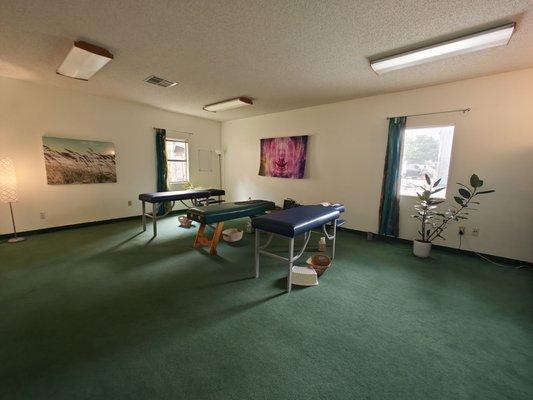 Beautiful healing NSA room to expand your energy and life