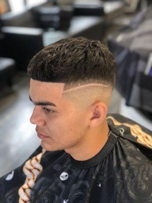 Crop top fade with the line part on the side Work by Ig:Marcoamilli