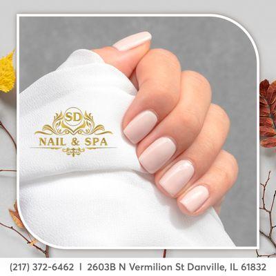 Get your nails ready to embrace the cozy and colorful vibes of autumn with our seasonal manicure offerings.