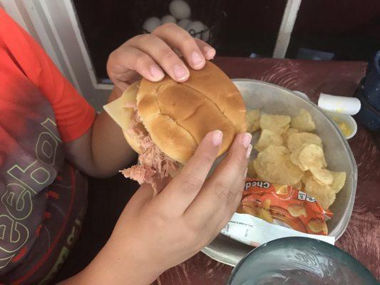 Kid's Ham Sandwich with Cheese, chips & goldfish