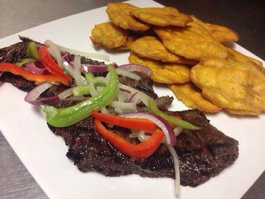 Churrasco con tostones