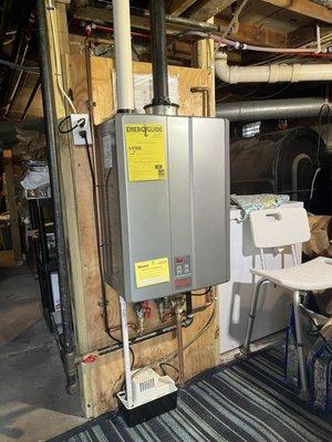 Rinnai high efficiency tankless water heater