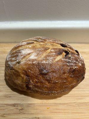 Cranberry and nuts sourdough bread