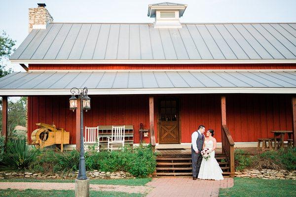 Barn style wedding with gorgeous outdoor area