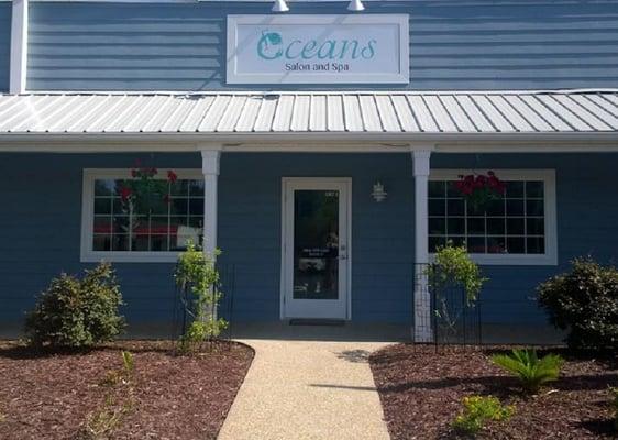 Oceans Salon and Spa entrance