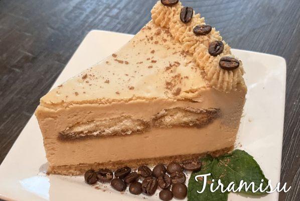 Tiramisu cheesecake slice