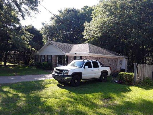 We install 30-year architectural shingles on some of the best home surround