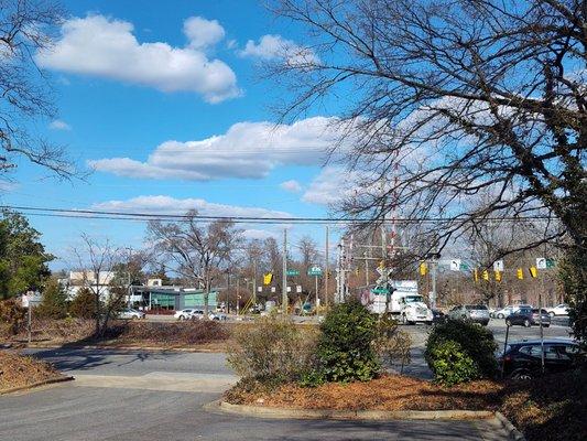 Cross streets in front. Hillcrest is to the right in this picture.