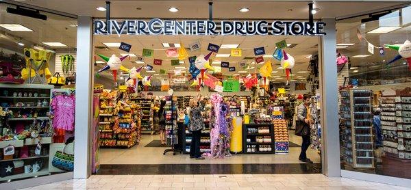 River Center Drug Store offers a wide variety of snacks, drinks, alcohol, gifts, medications, toiletries, and San Antonio souvenirs.