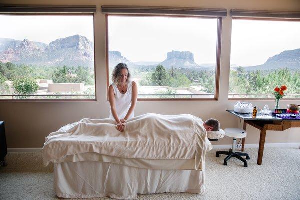 Mobile Massage services in Sedona, Cottonwood, Clarkdale, Cornville, Jerome, Page Springs. Couples and  Groups can be accommodated.