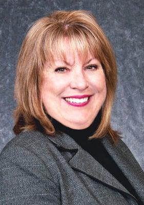 Lou Ellen Scott manages Adelante Healthcare Mesa