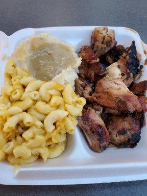 Chicken, Mac & Mashed Potatoes