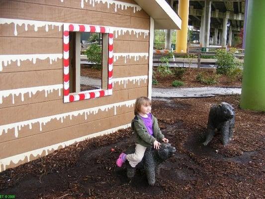 Three little bears and the Gingerbread house at Children's Garden