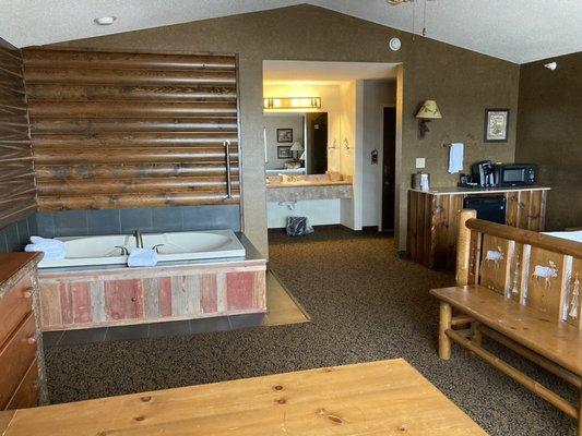 Jacuzzi tub executive king room