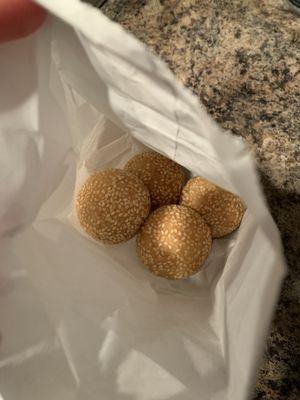 taro seasame balls