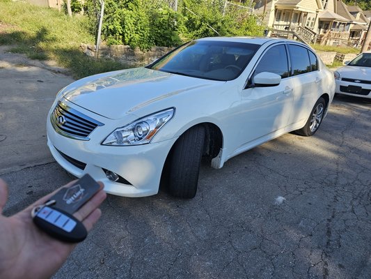 2009 Infiniti G37 all keys lost.