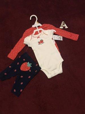 Carter's 3 pieces comfortable and beautiful new , size: 3M price 24.00