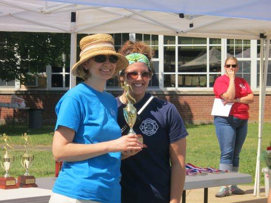 Award for the largest team at Suffield Fireman's 5K in 2015