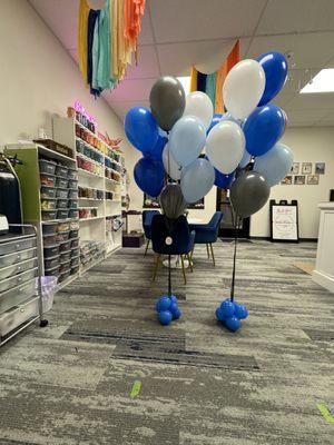 Stop in during shop hours and visit our balloon bar for grab and go balloon garlands and helium bouquets.