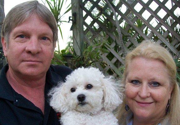 Bruce and Robin Edwards, Owners and Master Trainers of Home Dog Training.  Tricia is the cute little girl in the middle.