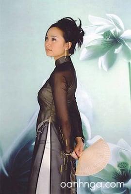 Professional and Skilled Ao Dai Designs