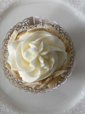 Perfectly Stated Cupcakes™ -  Italian Rum Cupcake