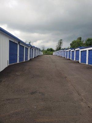 Exterior storage units