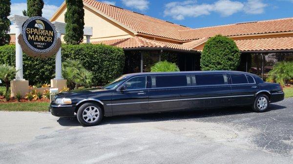 Black 10 Passenger Limo