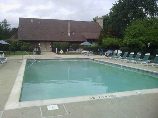 Pool & clubhouse