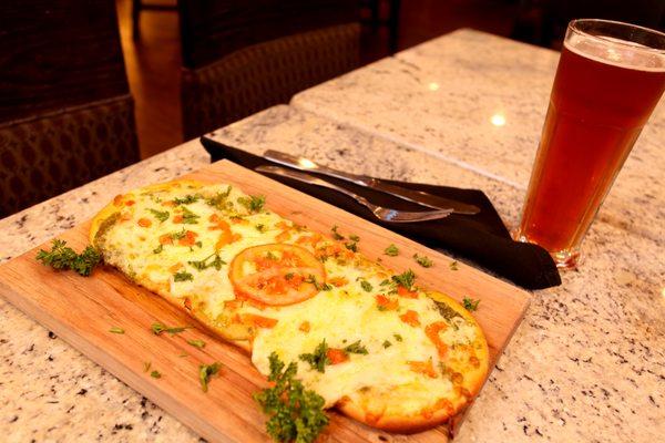 Great flatbread pizzas and beer!