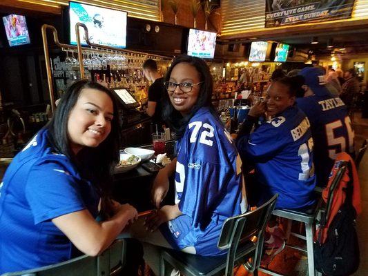 Check out these New York Giants fans at one of our viewing parties. The all left with autographed memorabilia!