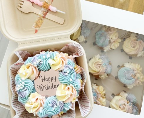 Magical theme cupcakes with a bento cake