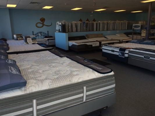 Affordable Mattress North Elyria OH Room 1