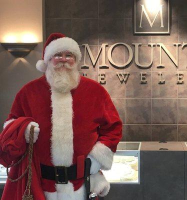 Santa greeting customers at Mountz Jewelers