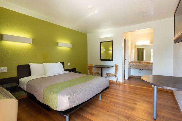 Motel Camp Springs Washington DC Single