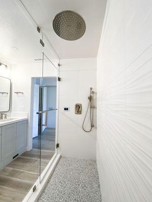 Master bath steam shower