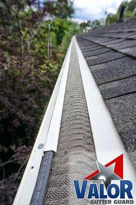 Available with heated cable for winter ice dams.