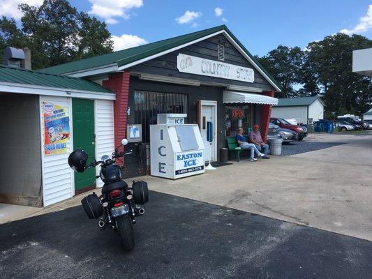 Al's Country Store, Summer 2017