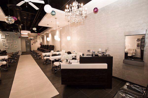 THE NAIL ROOM - SCOTTSDALE QUARTER 1,200sf Nail Salon TI, adjacent to Quarter 2011