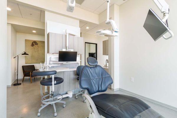 Pure Prosthodontics Houston - Modern Treatment Room