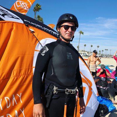 Captain Kirk's kitesession kiteboarding in Belmont Shore. Join our team. Learn kitesurfing with the best and first South California school.