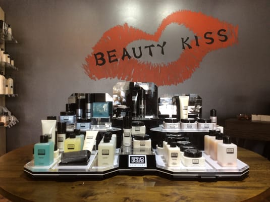 Experience Erno Laszlo in Beauty Kiss!