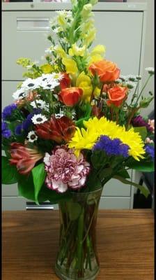 Arrangement of the day.  Thank you Marilyn's!