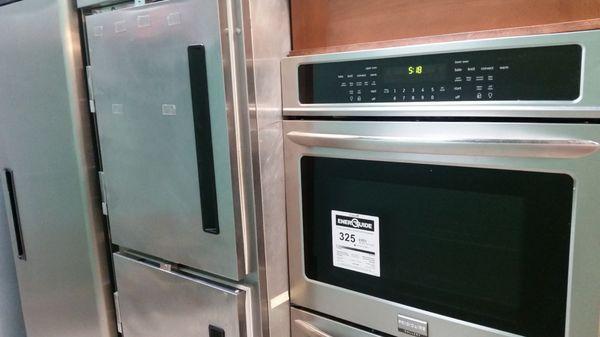 Double oven and fridge for your food