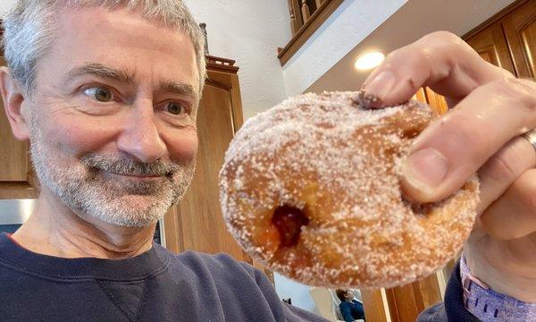 Raspberry filled pączki (mmmmmmm... you are not long for this world)