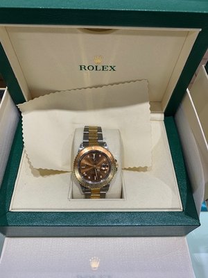 Rolex GMT 11
 "Rootbeer'
 1990
 $14000