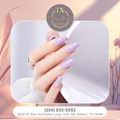 Shine brightly with nails that exude a refined and sophisticated elegance.